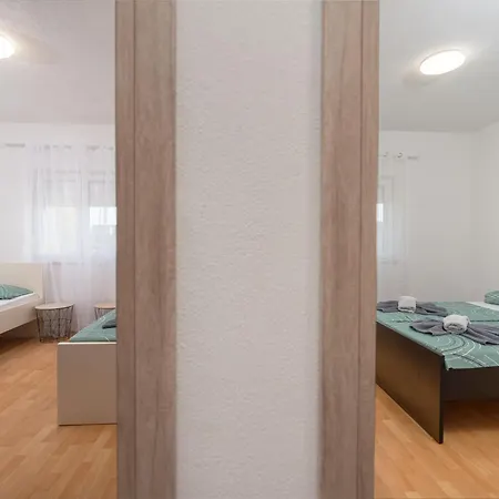 度假居 Angels Retreat By Interhome *