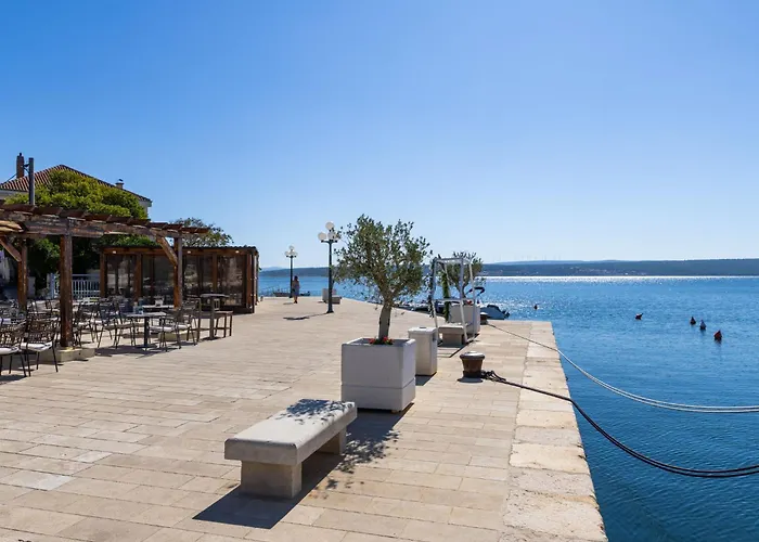 Angels Retreat By Interhome * 마슬레니차